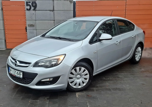 Opel Astra cena 27999 przebieg: 230000, rok produkcji 2016 z Ciechanów małe 191